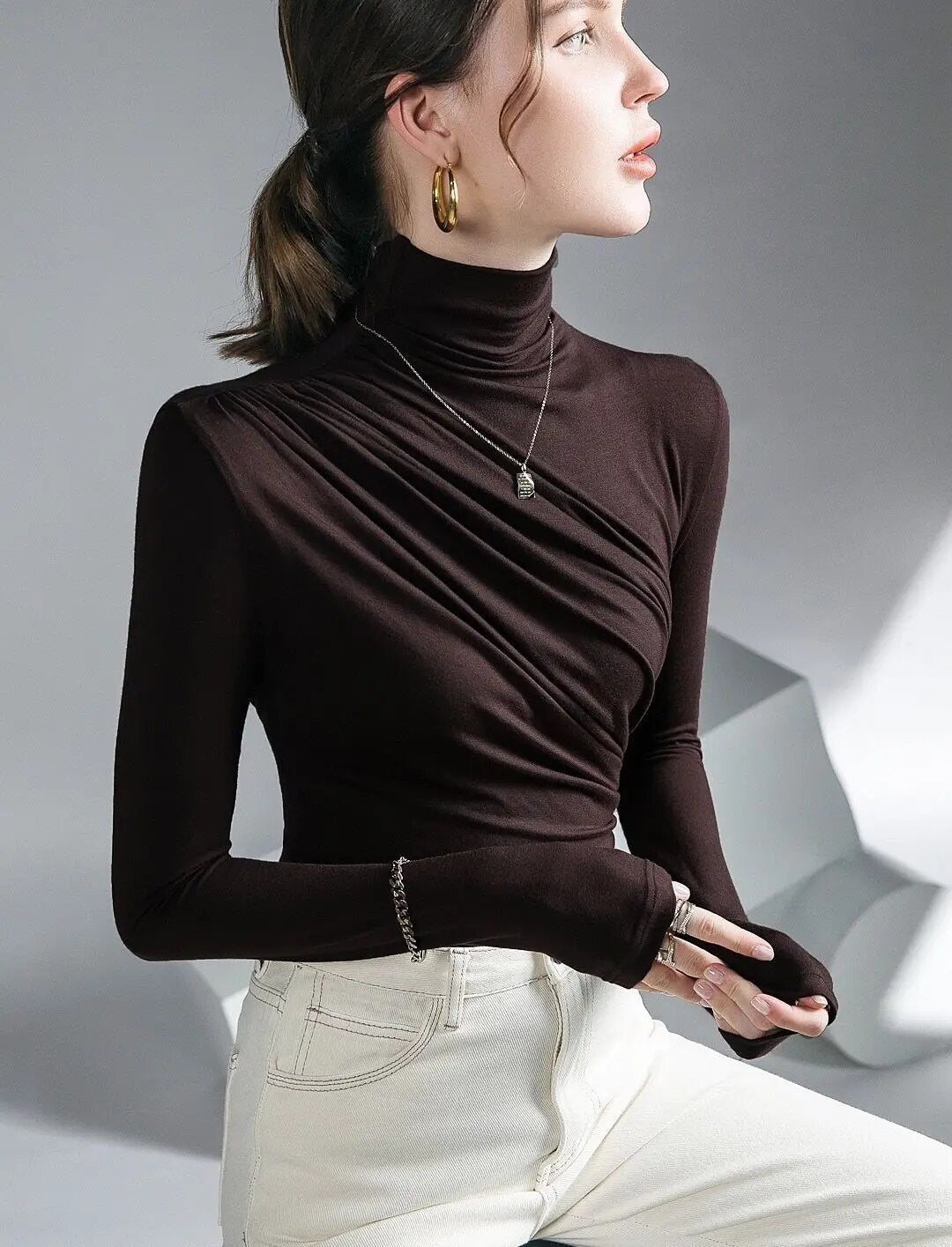 Stretched Turtleneck Pullover